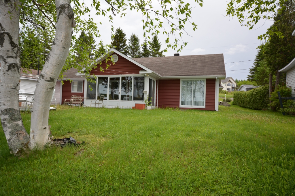 chalet a vendre bord de l'eau chaudiere appalaches