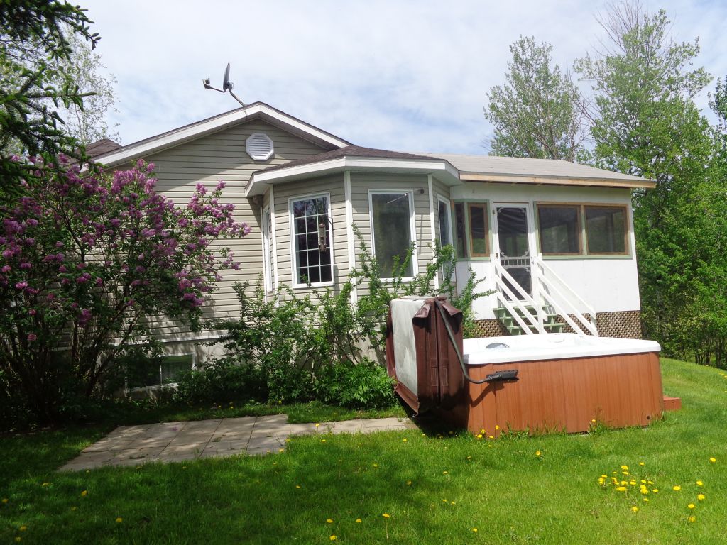 Chalet Mésange Huppée, Chalet à louer, CantonsdeL'est/Estrie