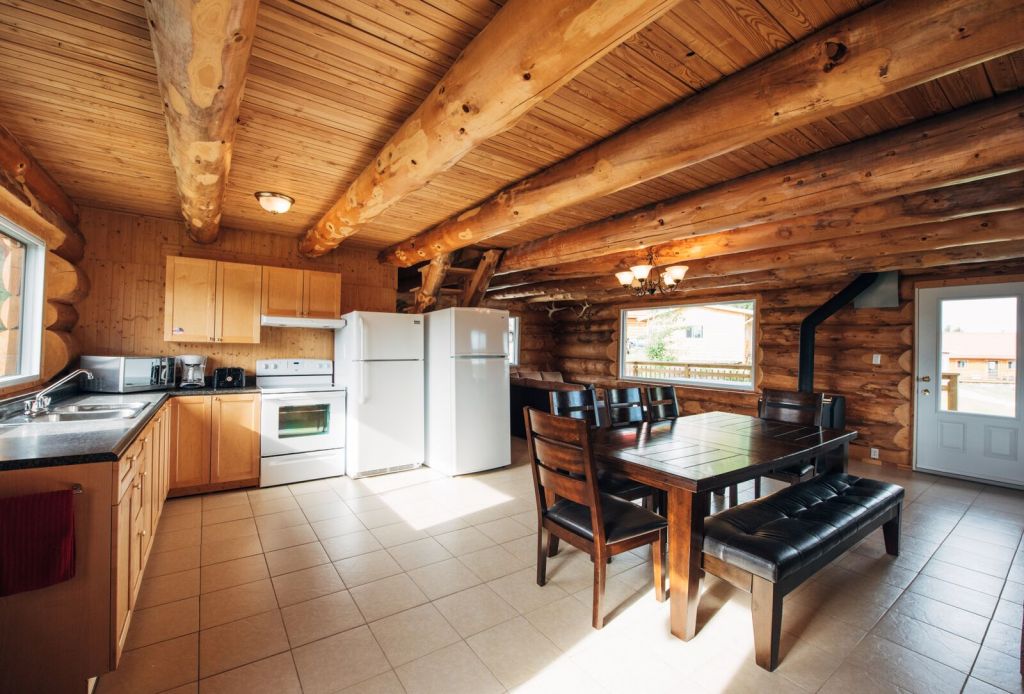 Chalets En Bois Rond, Pourvoirie Du Rapidesept, Chalet à louer, AbitibiTémiscamingue, vald'or Chalets En Bois Rond, Pourvoirie Du Rapidesept, Chalet à louer, AbitibiTémiscamingue, vald'or