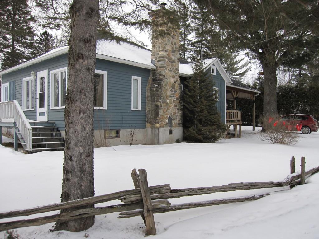 Chalet à La Maison Bleue Du Lac, Chalet à louer, CantonsdeL'est
