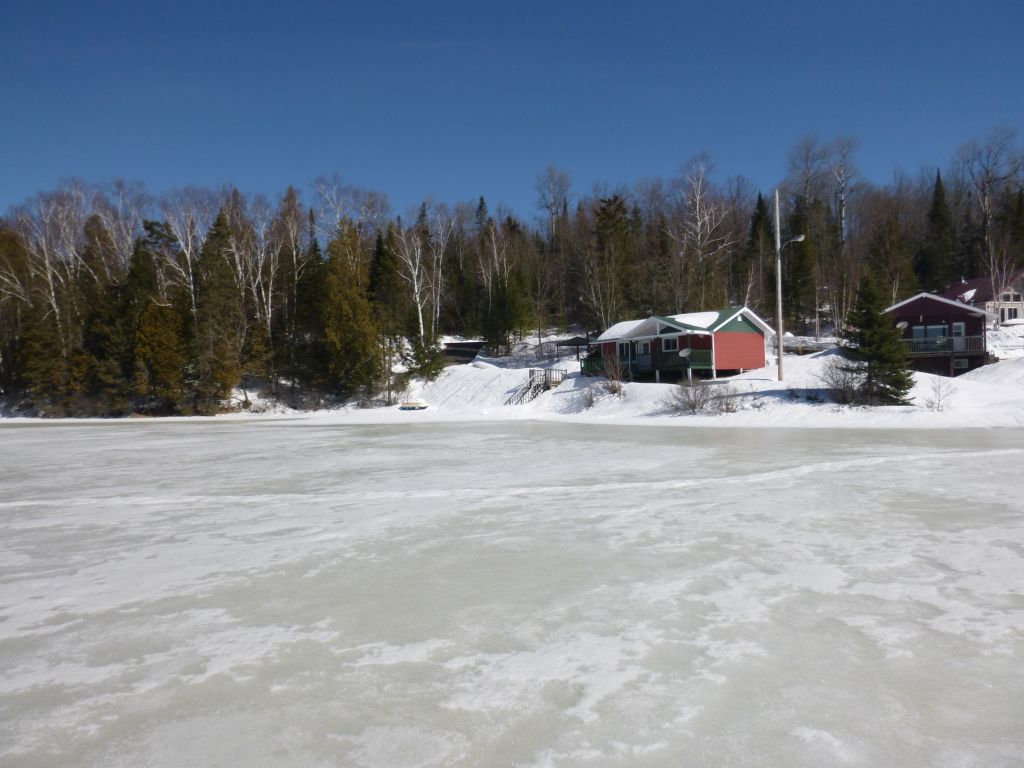 Chalet MontLaurier, chalet Laurentides Chalet la détente avec escalier