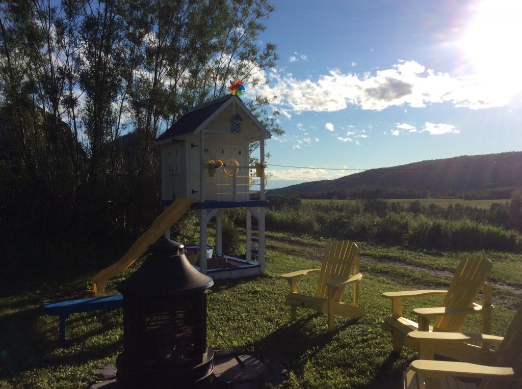 Maison Touristique Le Saintange, Chalet à louer, Gaspésie, sainte