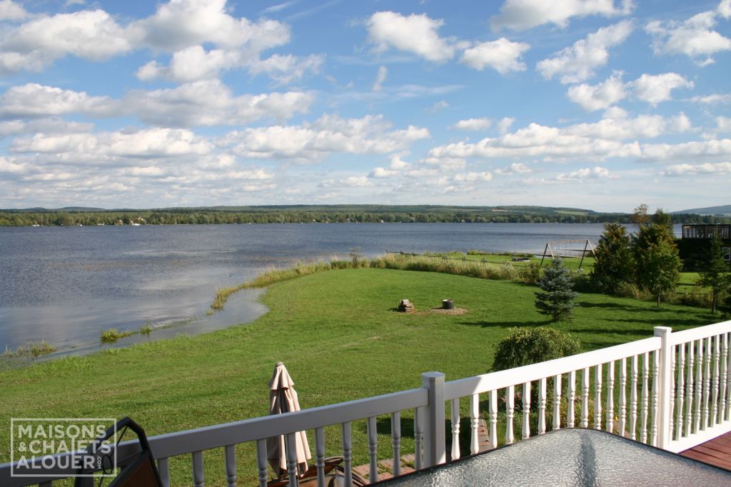 Au Soleil Levant Du Lac Aylmer, Chalet à louer, CantonsdeL'est/Estrie