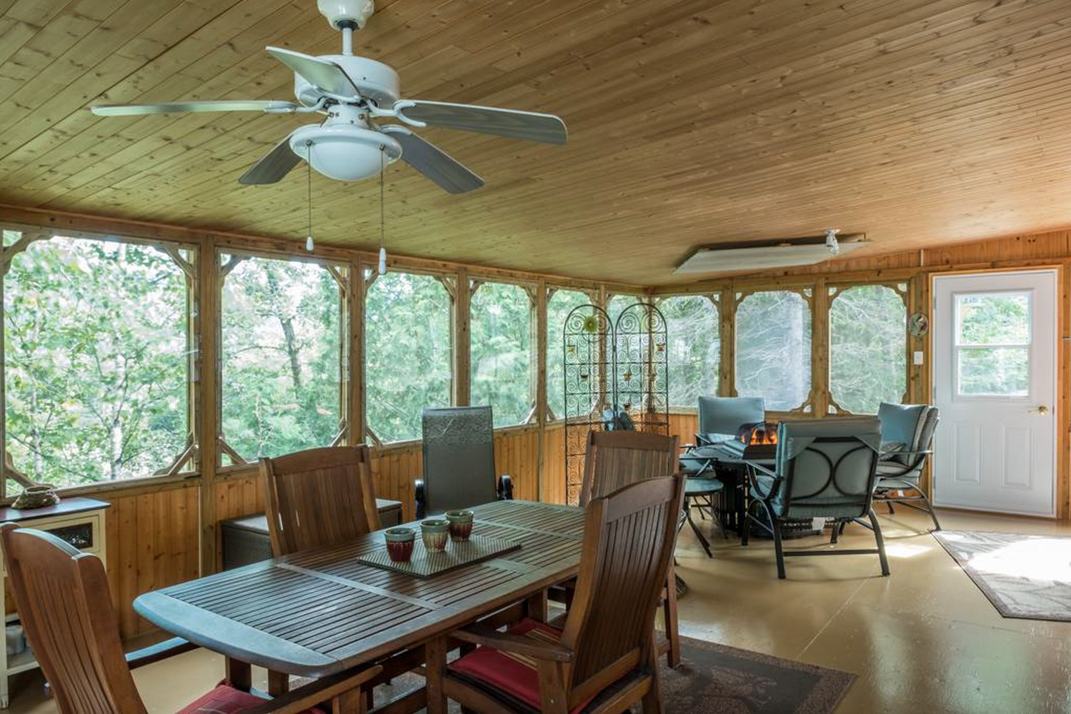 Chalet à louer Gaspésie Le Chalet De La Rivière Capchat