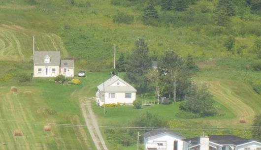 Photo aéerienne de la maison Thouin Aird (prise par Camille Langlais, Rimouski, août 2014)