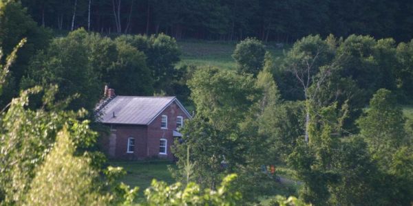 Chalet à louer en bois rond Cantons-de-l'Est / Estrie