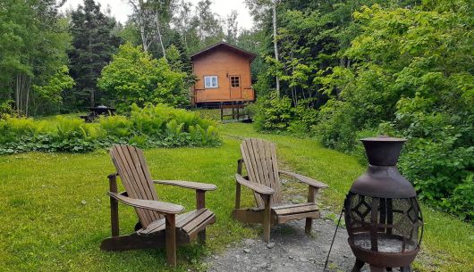 Vue du chalet #3 de son belvédère, tous les chalets ont un grand espace intime