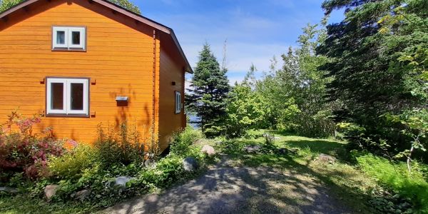 Chalet #3 (3 1/2) avec stationnement gratuit