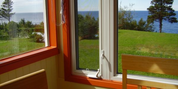 Salle à manger du chalet #1, avec grande fenestration!