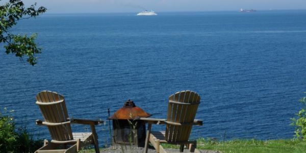 Chaque unité a son belvédère privé avec foyer et vue panoramique sur la mer