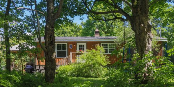 Chalet à louer en bois rond Cantons-de-l'Est / Estrie