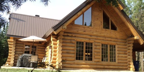 Chalet à louer en bois rond Charlevoix