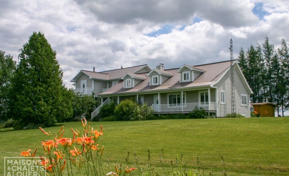 Chalet à louer en bois rond Centre-du-Québec