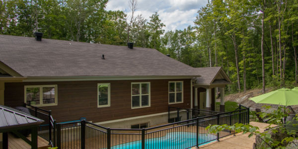 Chalet à louer en bois rond Cantons-de-l'Est / Estrie