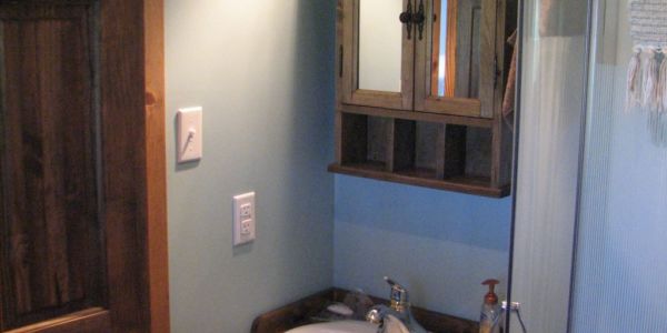 Chambre de bain avec douche
