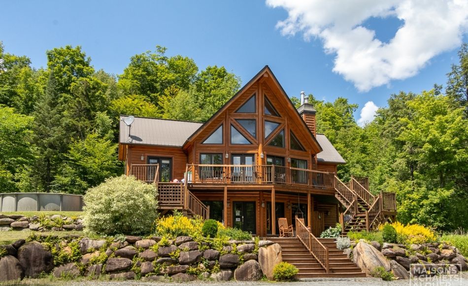 Chalet à louer en bois rond Cantons-de-l'Est / Estrie