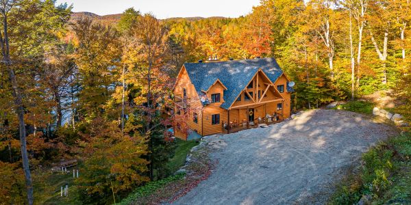 Chalet à louer en bois rond Laurentides