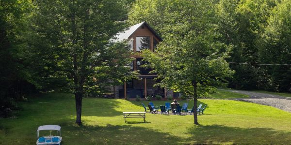 Chalet à louer en bois rond Cantons-de-l'Est / Estrie