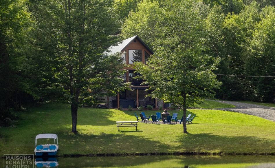 Chalet à louer en bois rond Cantons-de-l'Est / Estrie