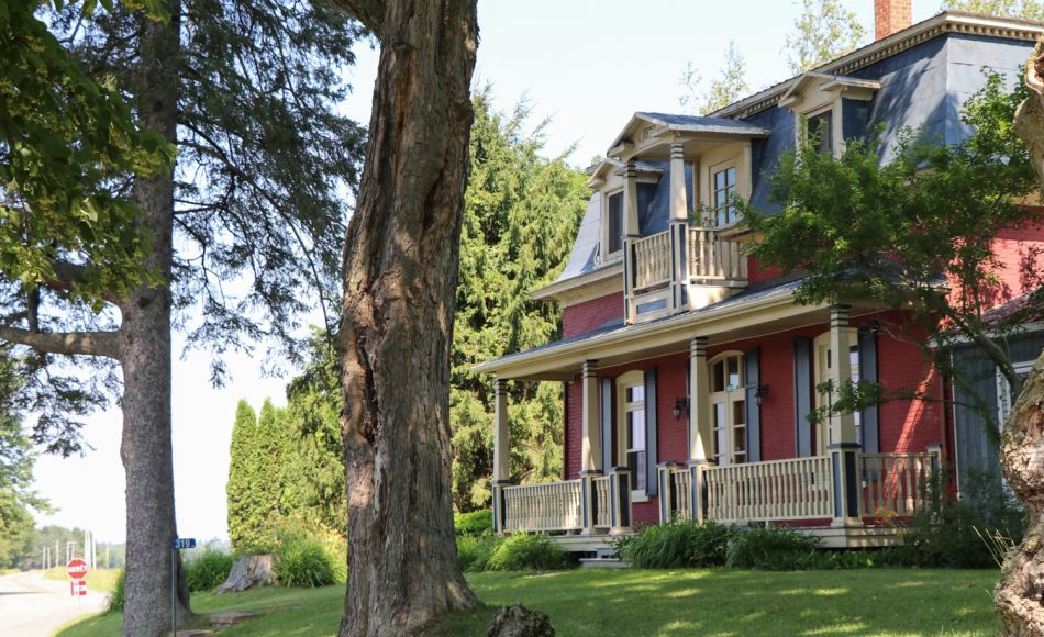 Chalet à louer en bois rond Cantons-de-l'Est / Estrie