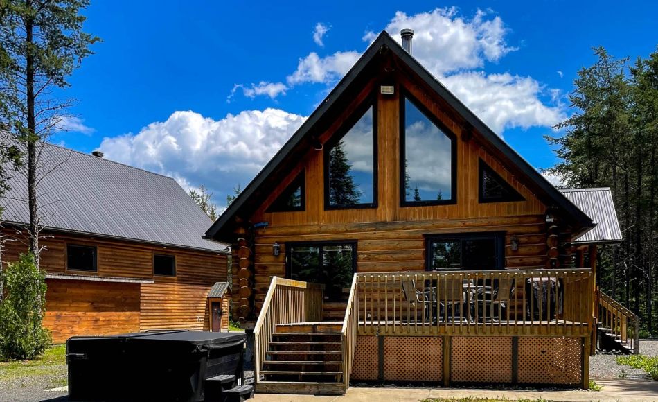 Chalet à louer en bois rond Mauricie
