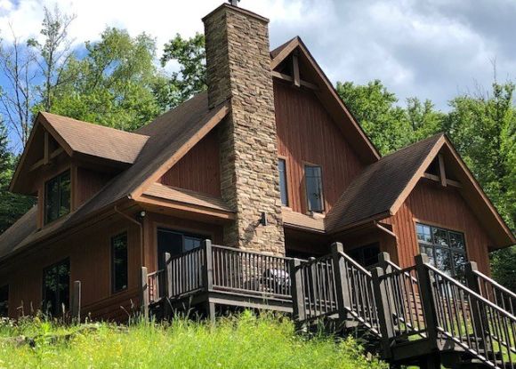 Voir plus de photos et informations pour Chalet à louer Laurentides