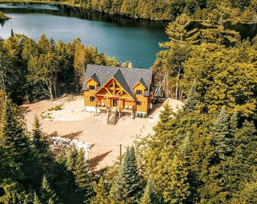 Chalet à vendre Laurentides