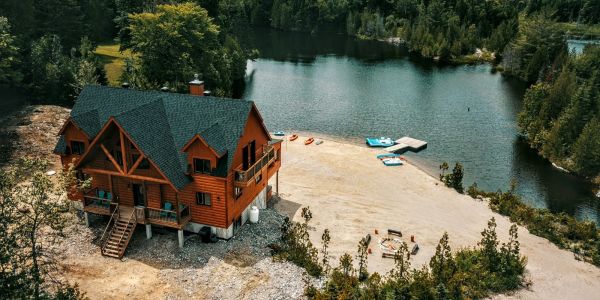 Chalet à vendre en bois rond Laurentides