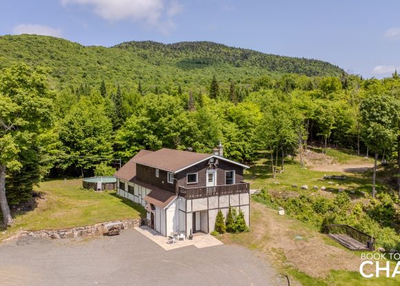 Voir plus de photos et informations pour Chalet à louer Laurentides