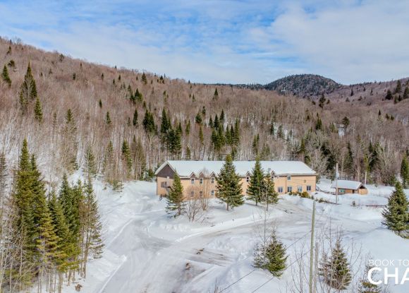 Voir plus de photos et informations pour Chalet à louer Laurentides