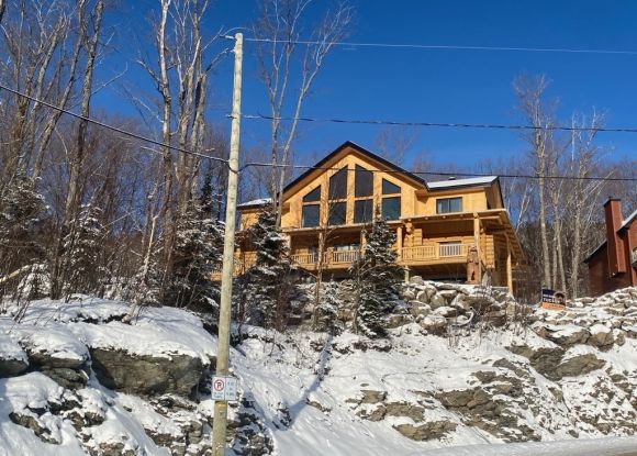 Voir plus de photos et informations pour Chalet à louer Chaudière-Appalaches